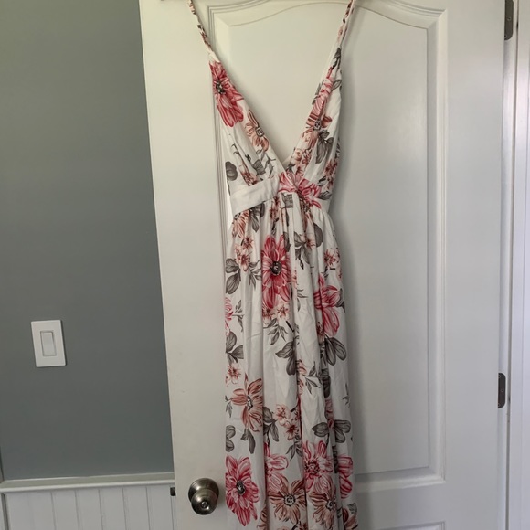 White floral maxi dress - Picture 2 of 2